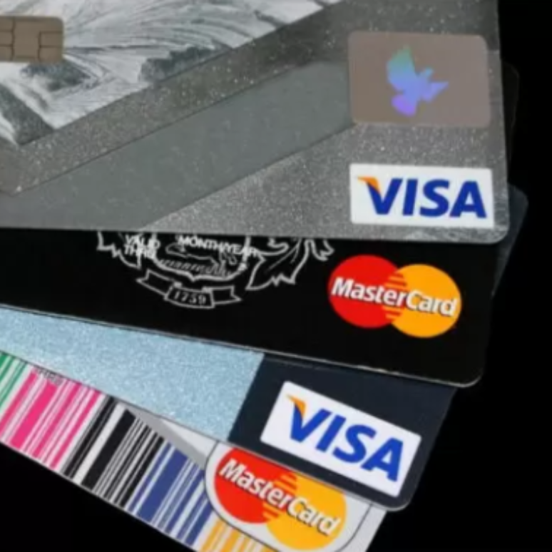 ¿Atrapado por una tarjeta de crédito? Consejos para volver a tomar el control y dejar atrás las deudas